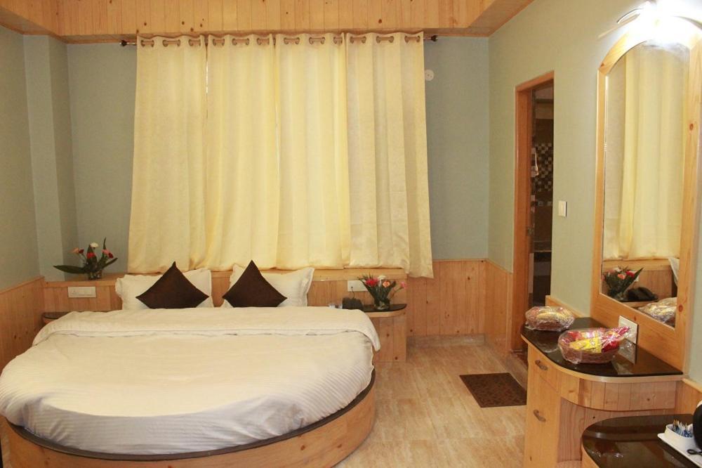 Hotel Bodh International Manāli Εξωτερικό φωτογραφία